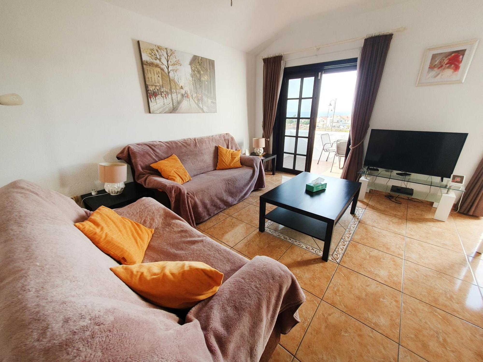 Hajnalka - Heated Pool And Partial Ocean Views Apartment San Miguel de Abona